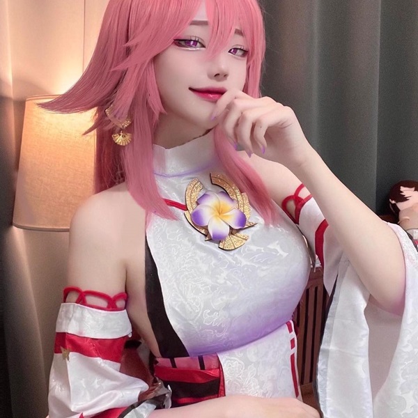 Ảnh Yae Miko cosplay 8